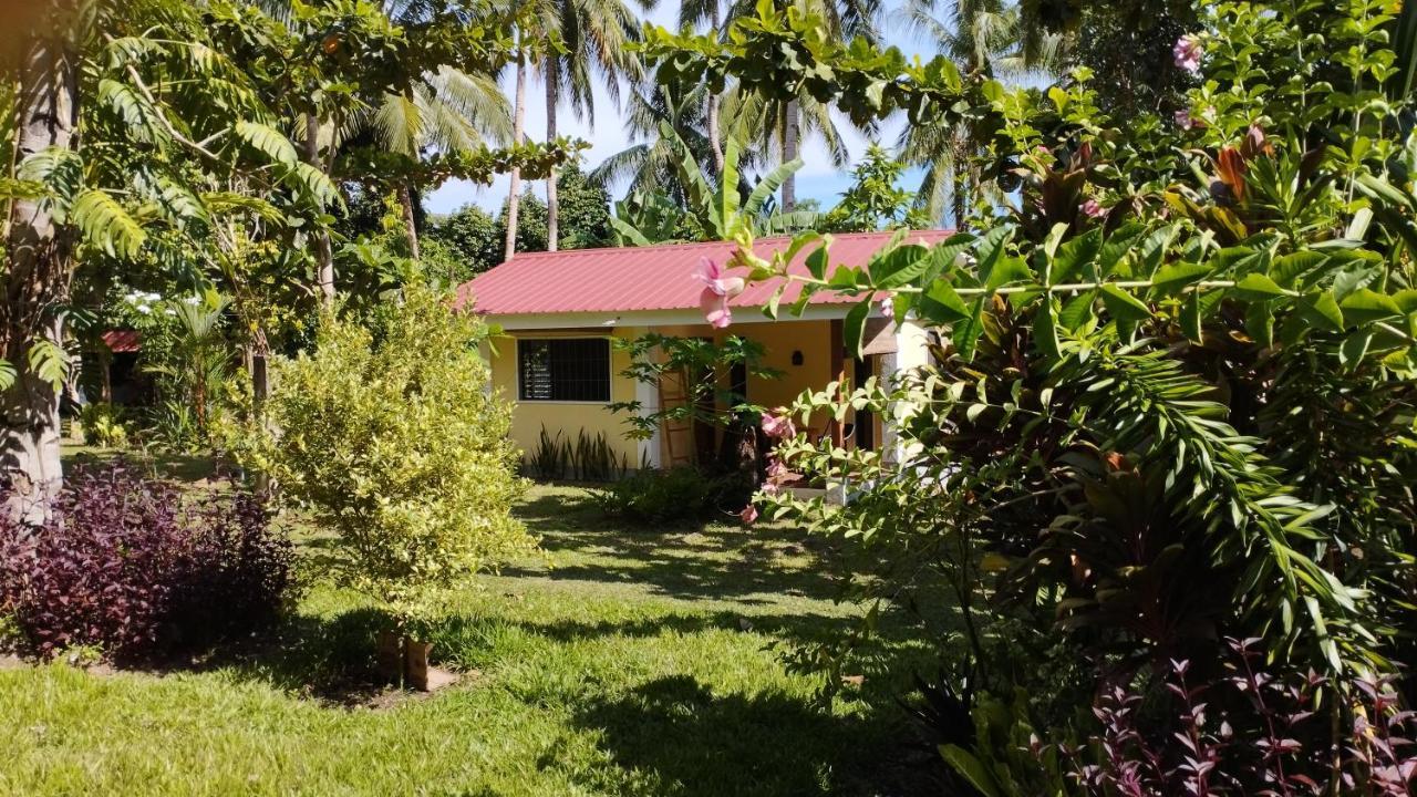 Acacia'S Cottages With Starlink Wifi Mambajao Luaran gambar