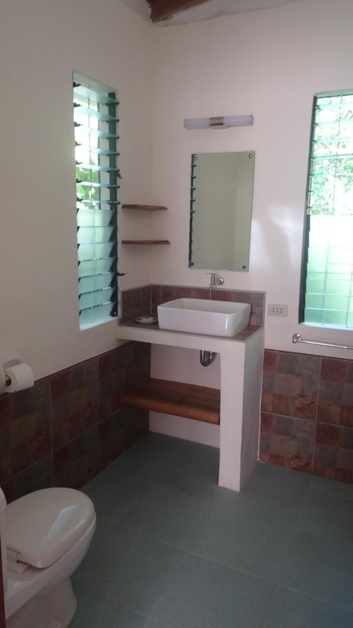 Acacia'S Cottages With Starlink Wifi Mambajao Luaran gambar
