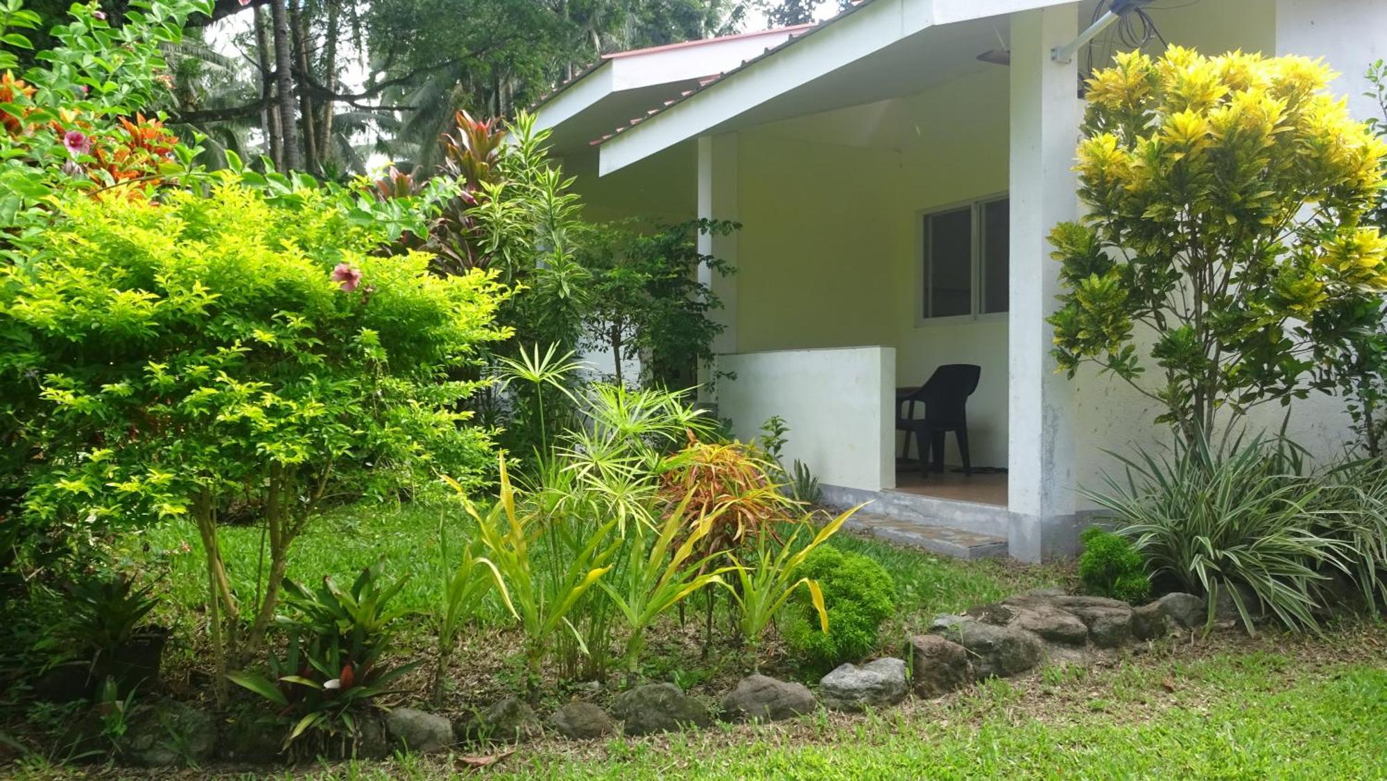 Acacia'S Cottages With Starlink Wifi Mambajao Luaran gambar